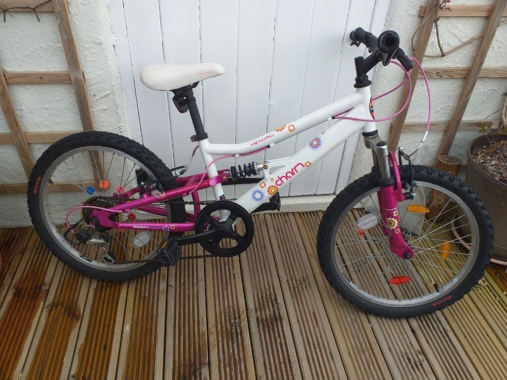 apollo charm 20 inch bike